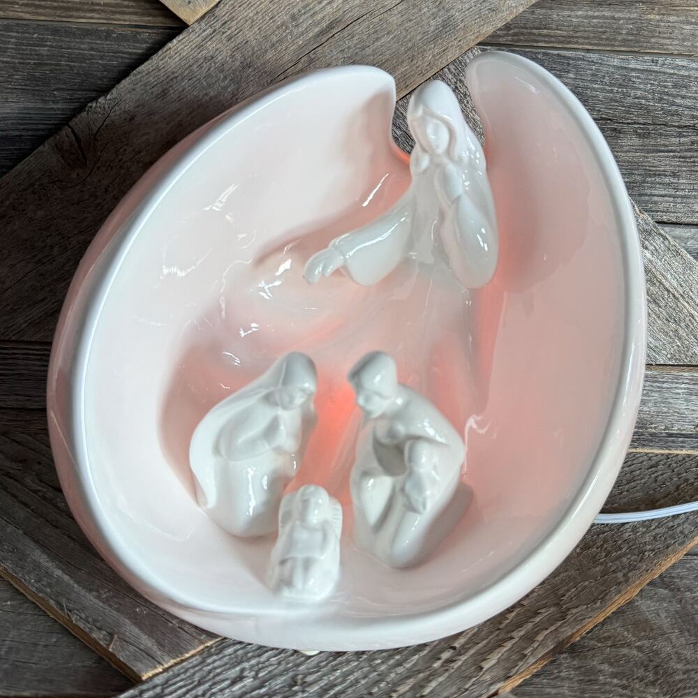 Coach House Gifts, White Ceramic Nativity Shelf Light, Manger in Angels Wings - Picture 16 of 16